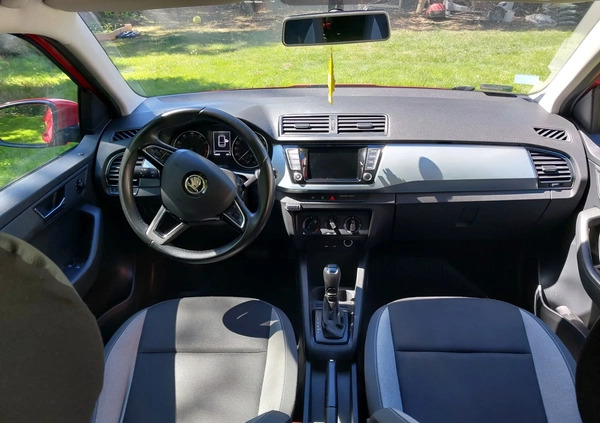 Skoda Fabia cena 36900 przebieg: 146802, rok produkcji 2018 z Warszawa małe 46